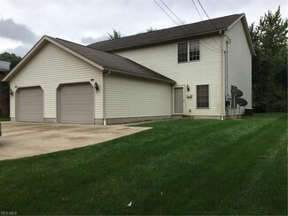 1226 Field St NW, Canton, OH 44709