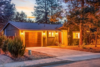 801 SE Polaris Ct, Bend, OR 97702