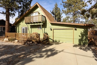 2217 Mahogany Ln, Big Bear City, CA 92314