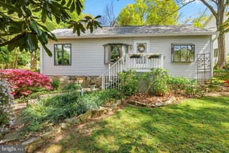 7147 Barry Rd, Alexandria, VA 22315