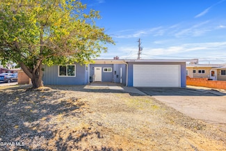1004 W Ave J14, Lancaster, CA 93536
