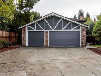 390 Wheeler Ave, Redwood City, CA 94061