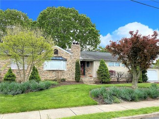 1063 New Jersey Ave, Hellertown, PA 18055