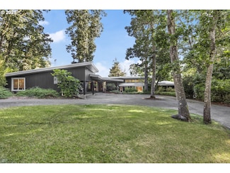 2606 Spring Blvd, Eugene, OR 97403
