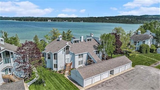 3480 Lakeside Dr N, Petoskey, MI 49770