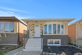 7025 W 63rd St, Chicago, IL 60638