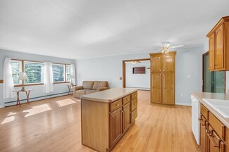79 Cove Rd, Lunenburg, MA 01462