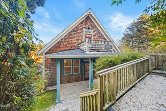2798 SW Anchor Ave, Lincoln City, OR 97367