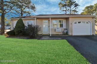 123 Chelsea Dr Unit 72, Whiting, NJ 08759