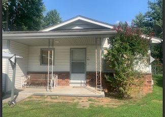 928 N Glenn Ave, Springfield, MO 65803