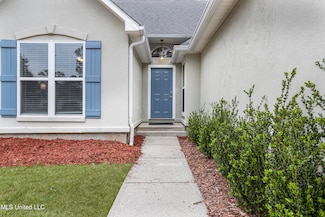 514 Royal Oak Dr, Pass Christian, MS 39571