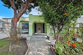 2242 S Ridgeley Dr, Los Angeles, CA 90016