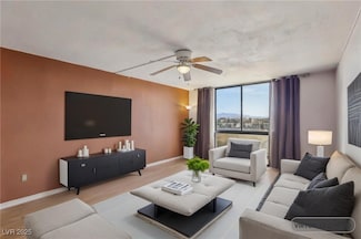 3930 University Center Dr Unit 804, Las Vegas, NV 89119