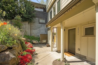 3924 S Brandon St Unit A, Seattle, WA 98118