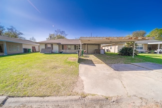 902 Woodbine St, Houston, TX 77017