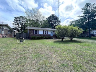 865 N 2nd Ave, Piggott, AR 72454