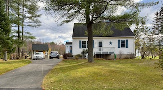 7 Cherry Ln, Bangor, ME 04401