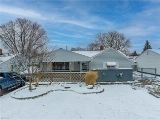 6455 Sandfield Dr, Brookpark, OH 44142