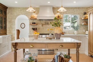 356 N Pennsylvania Ave, Glendora, CA 91741