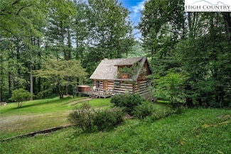 2647 Watauga River Rd, Sugar Grove, NC 28679