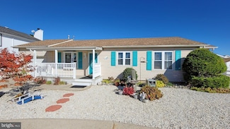 652 Newell Ave, Manahawkin, NJ 08050