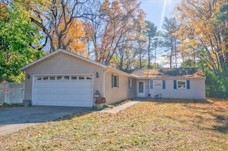 5517 Dorsett Dr, Madison, WI 53711