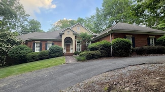 451 Sweetwater Dr, Cataula, GA 31804