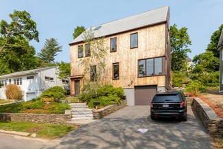 10 Yerxa Rd, Arlington, MA 02474