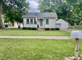 118 Park St, Oswego, IL 60543