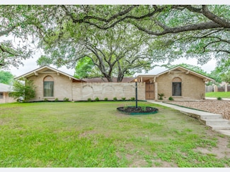 111 Cotillion Dr, San Antonio, TX 78213
