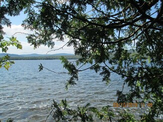 6 Cottage Rd, Canaan, VT 05903