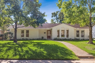 10027 Longmont Dr, Houston, TX 77042