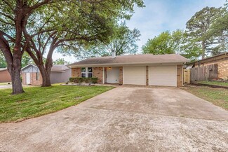 1616 White Oak Ct, Denton, TX 76209