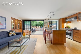21 Bethune St Unit GARDEN, New York, NY 10014