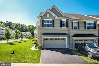 66 New Village Greene Dr, Honey Brook, PA 19344