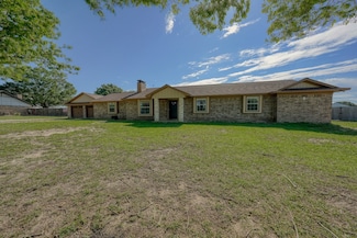 504 Lilly Ln, Bullard, TX 75757