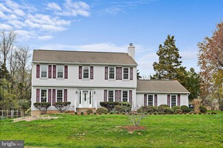 1144 Bandy Run Rd, Herndon, VA 20170