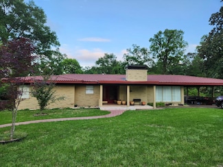 3302 Raguet St, Nacogdoches, TX 75965