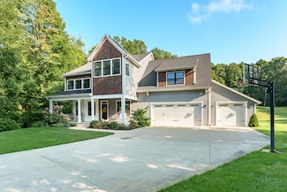 6606 Spaniel Dr, Kalamazoo, MI 49009