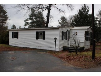 11 South Rd, Hinsdale, NH 03451