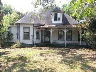 3110 E 31st St, Chattanooga, TN 37407