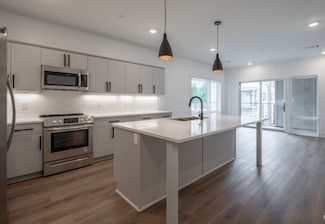 2704 Clifton Ave Unit 205, Nashville, TN 37209