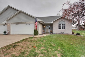 3012 Bluff Ridge Dr, Quincy, IL 62305