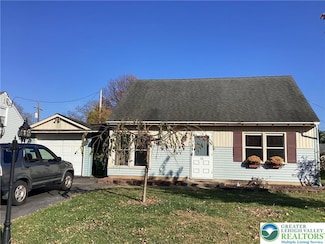 30 Wilden Dr, Easton, PA 18045