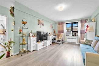 26-19 141st St Unit 5A, Flushing, NY 11354