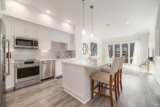 1655 2nd St Unit 315, Napa, CA 94559