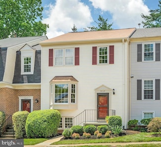 7829 Butterfield Ln, Annandale, VA 22003