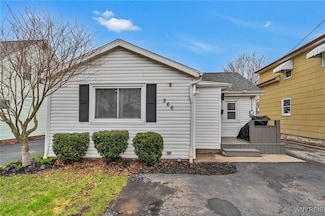 266 Bellevue Ave, Depew, NY 14043