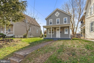 307 Lincoln Way W, New Oxford, PA 17350