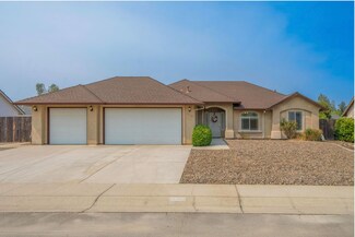2614 Queens Way, Redding, CA 96001